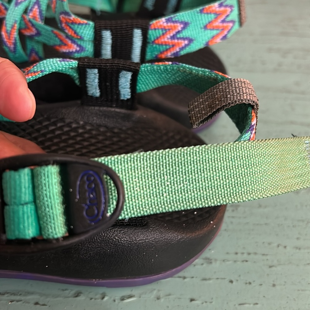 Boys /Girls Chaco Sandals SZ 3 - Picture 3 of 6